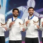تهنئة رئيس الأولمبية لمنتخب سيف المبارزة المصري