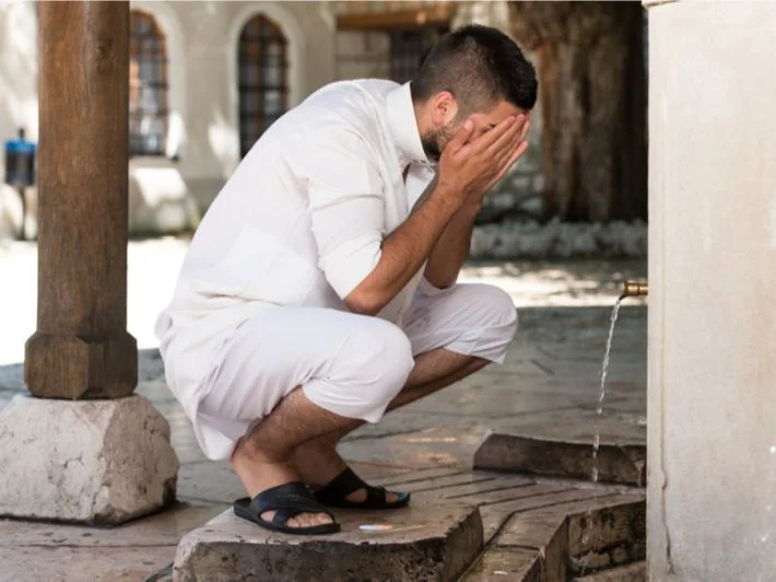 حكم اشتراط الطهارة لذكر الله بعد الصلاة