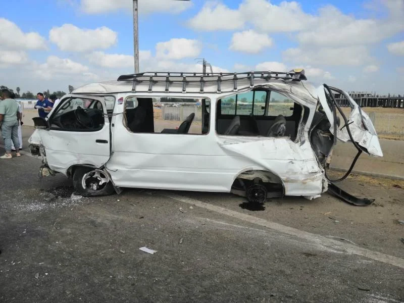 إصابة 14 عاملًا في انقلاب ميكروباص بمحافظة الشرقية