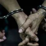 التحقيق مع عامل مقهى بتهمة التعدي على سيدة وزوجها