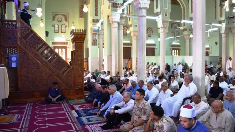 الرشوة وأثرها في إفساد المجتمع موضوع خطبة الجمعة