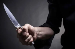 التحقيق مع خفير متهم بقتل مدير مدرسة في المعادي