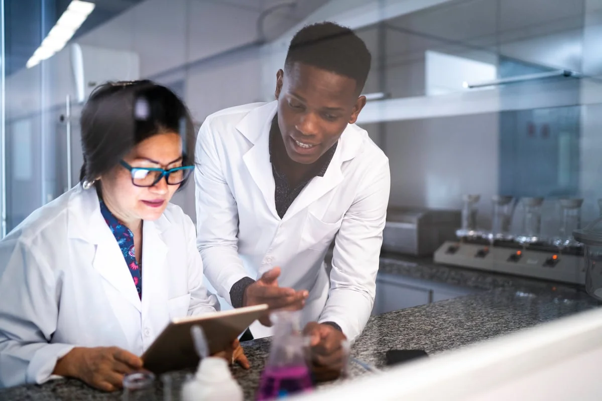توقعات نتائج أرباح AbbVie وتأثيرها على السهم