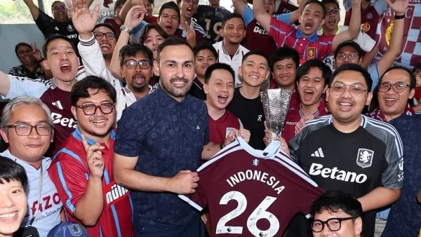 استقبال حافل لأحمد المحمدي في إندونيسيا
