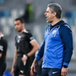 الزمالك يحتفل بعيد ميلاد معتمد جمال في معسكر العاصمة