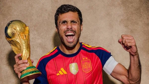 صراع جديد في سوق الانتقالات: رودري بين ريال مدريد وبرشلونة