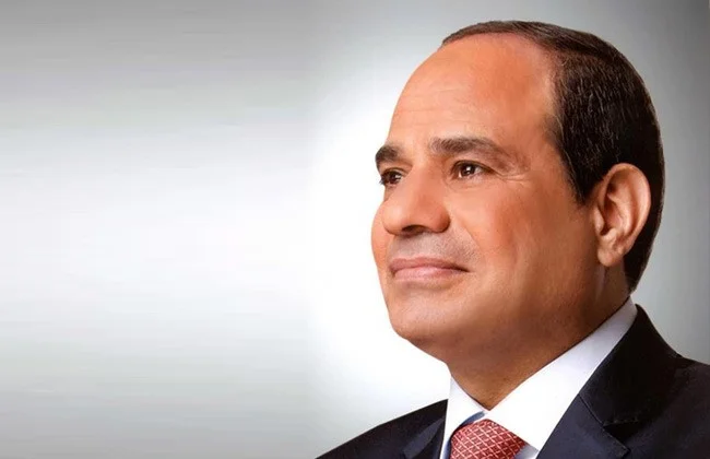 السيسي يُهنئ رئيسي تشاد وبنين بالعيد القومي