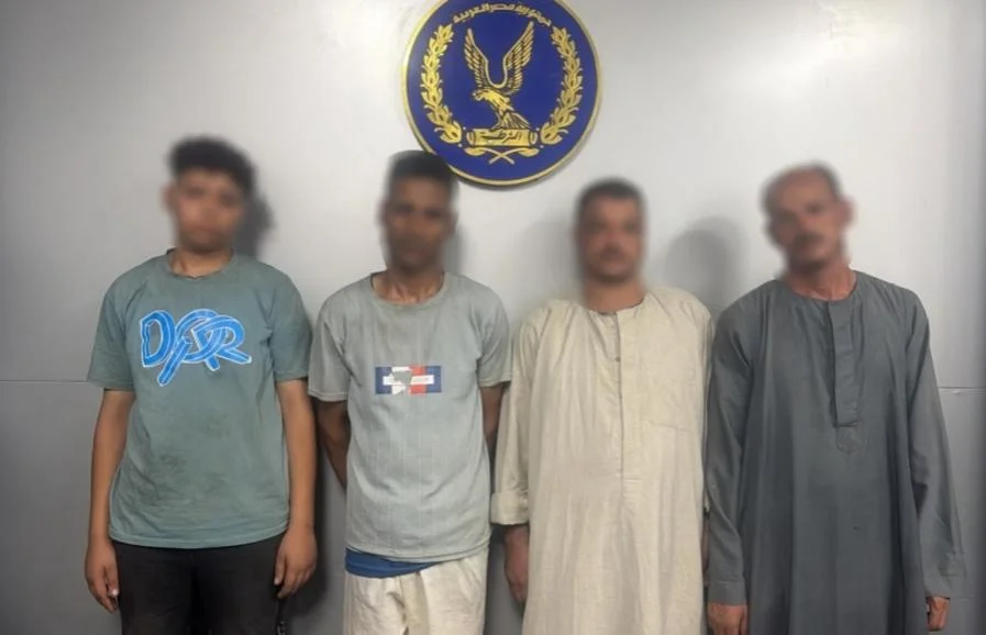 الكشف عن "مقبرة الحمير" في سوهاج وضبط المتهمين
