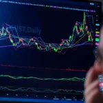 انتعاش الأسواق العالمية مع تراجع مخاوف تدخل العملة اليابانية
