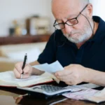 استثمار آمن في ثلاث أسهم ذات عوائد جيدة