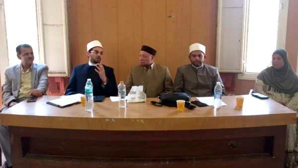 لقاء توعوي حول دور الأسرة في بناء المجتمع