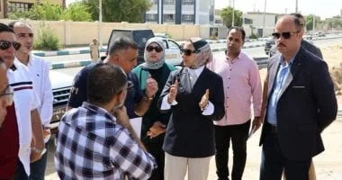 متابعة إنشاء موقف سيارات الأقاليم بالخارجة