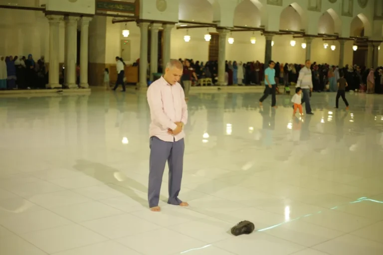 الصلاة بالفاتحة فقط: رأي دار الإفتاء المصرية