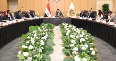 وزارة الصناعة تعزز صناعة السيارات وتطلق برنامج الإحلال