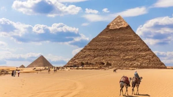 أسرار مقاومة هرم خوفو الزلازل