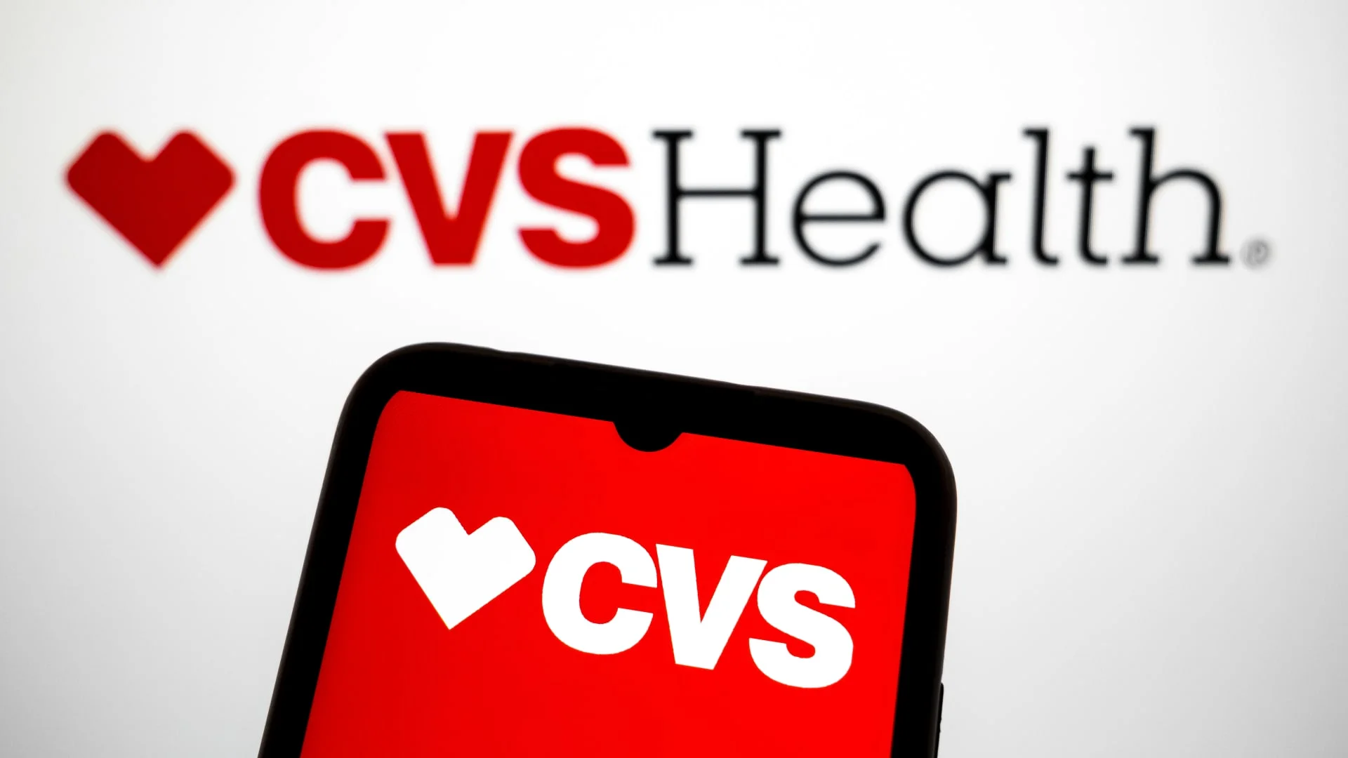 CVS Health تحقق أرباحًا تفوق التوقعات وتزيد من توقعاتها لعام 2026