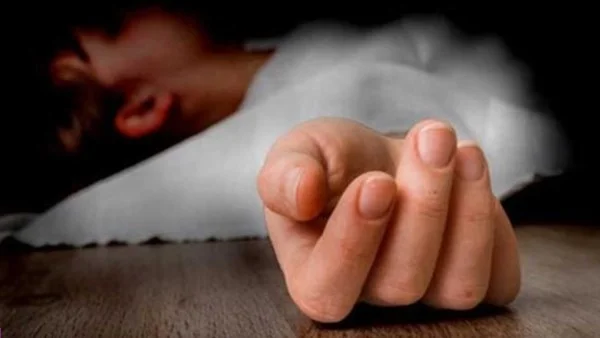 شاب يقتل والده ويُصيب والدته وشقيقه في الإسكندرية