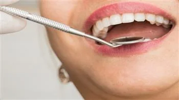 علامات بالفم تشير لأمراض خطيرة غير مرتبطة بالأسنان