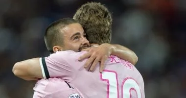 يوفنتوس يتغلب على تشيلسي ودياً في هونج كونج