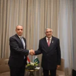 وزير الخارجية يلتقي نظيره الباكستاني في عمّان