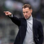 الأهلي السعودي يعلن رحيل مدربه ماتياس يايسله