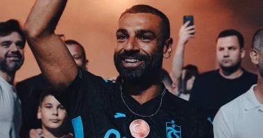 استقبال حافل لمحمد صلاح في طرابزون