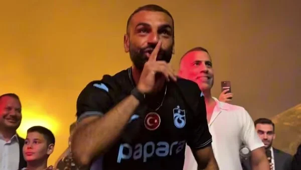 حفاوة استثنائية لمحمد صلاح في طرابزون