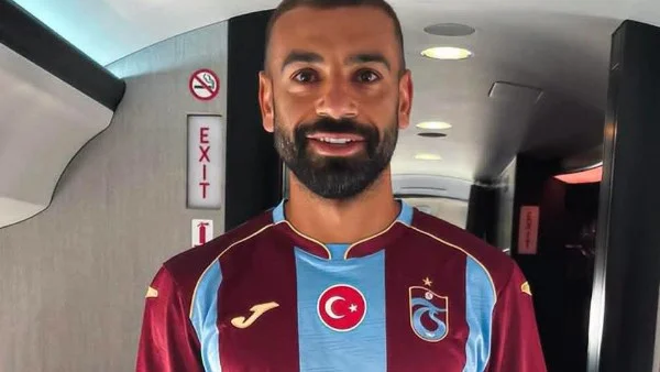 مهيب عبد الهادي يستفسر عن انتقال محمد صلاح إلى طرابزون